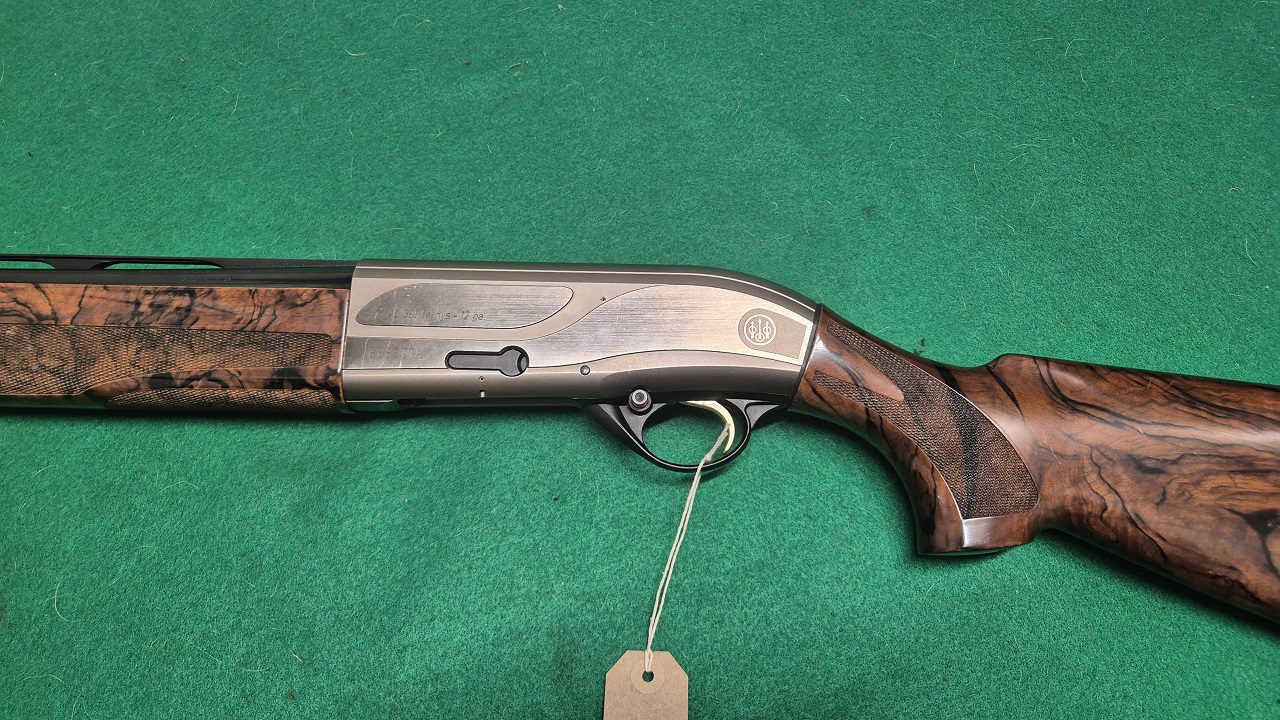 Beretta AL391 12g Semi Auto Shotgun